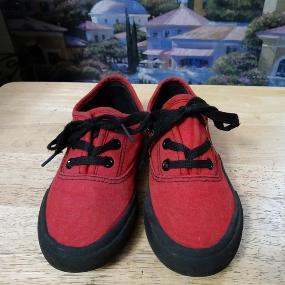 U.S Sports red&Black Kids tennis shoes, Size 13,Clean Sneakers,Ready Ship Fast. - Picture 2 of 9